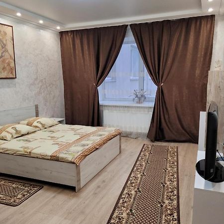 Апартаменты По Панаса Мирного. คเมลไนป์สกาเย ภายนอก รูปภาพ